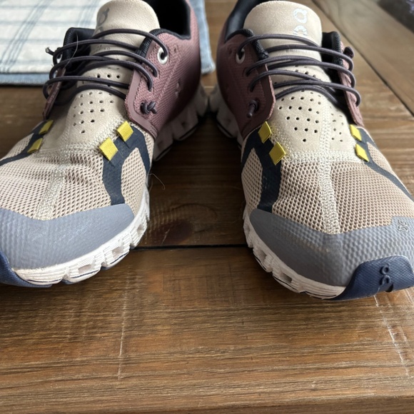 Women’s size 7 on running sneakers purple grey brown - Picture 4 of 5